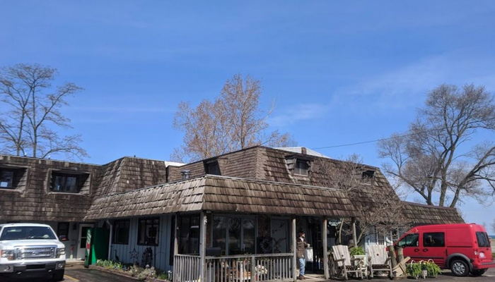 Lake Shore Motel (Kennys Lakeshore Motel) - From Lakeshore Motel Website (newer photo)